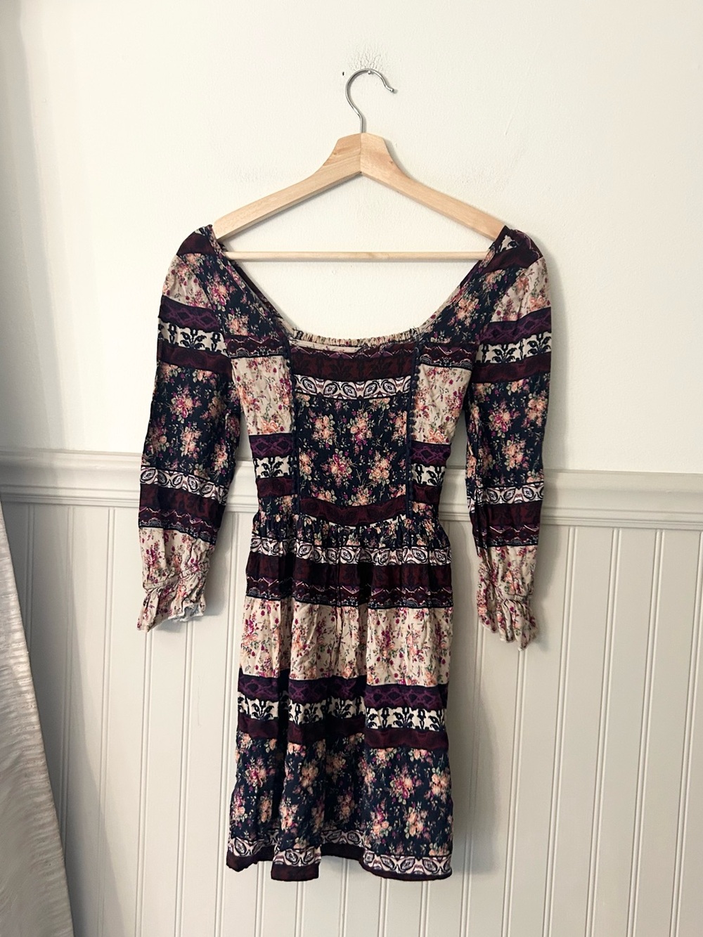Band of Gypsies XS Burgundy Cream Floral Tiered Boho Mini Dress